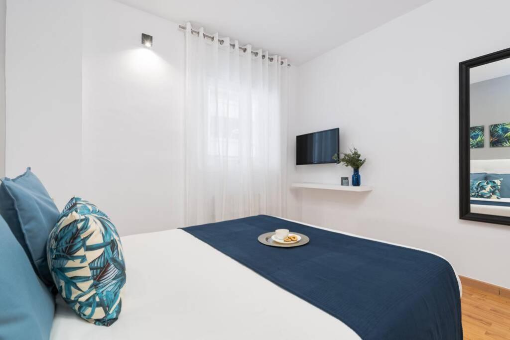 Lodging Apartments Villa De Gracia 2 Bedroom Cozy Apartment Barcelona Eksteriør billede